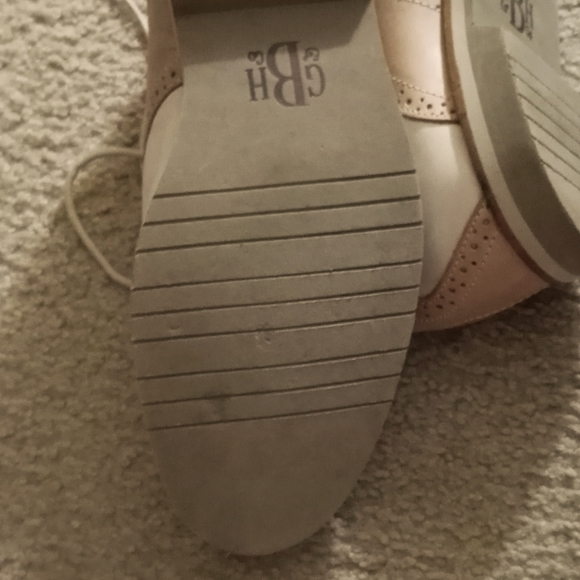 Men's Size 9 1/2 GH Bass & Co Beige Leather Oxfords - Picture 3 of 10